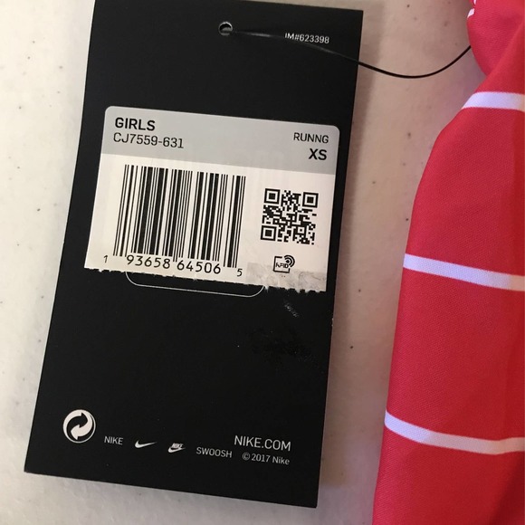 Nike Girls XS Dri-Fit Tempo Sprinter Side Stripe Running Shorts - Picture 4 of 4